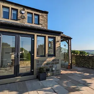 https://lane-end-cottage-holmfirth-double-twin-ensuites.yorkshirehotels.net
